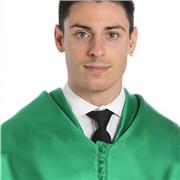 Con ganas de poder ayudar a otras personas a cumplir sus objetivos.